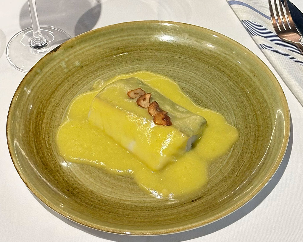 Plato de bacalao al pil pil