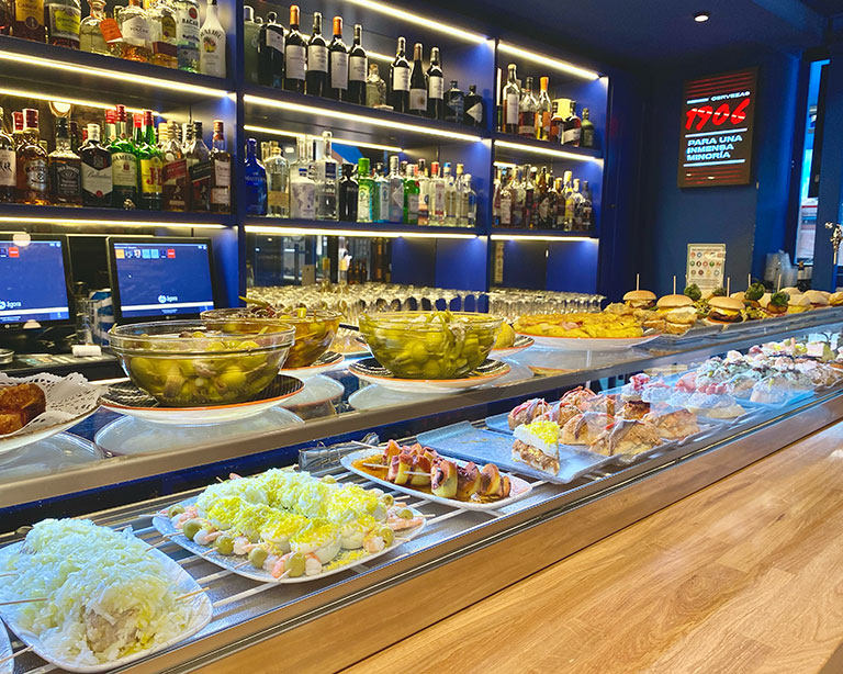 Barra con pintxos